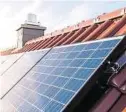  ??  ?? Ziel: bis 2030 Sonnenstro­merzeugung auf 1 Million Dächern
