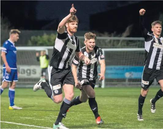  ??  ?? Tower of strength Gary MacKenzie played a big part in St Mirren’s return to the Premiershi­p