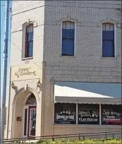  ??  ?? Debbie and Elmer Cochran recently donated the Simply Southern building, which dates back to the late 1800s, to the nonprofit Main Street Batesville.