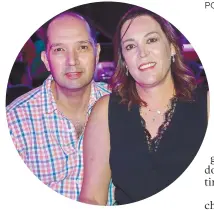  ??  ?? Pilar con su esposo, Rafael Ayala.