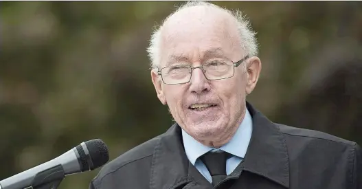  ?? GRaHAM HUGHES/THE CANADIAN PRESS FILES ?? As premier, one of Bernard Landry’s biggest accomplish­ments was negotiatin­g a new developmen­t agreement with the Cree nation.