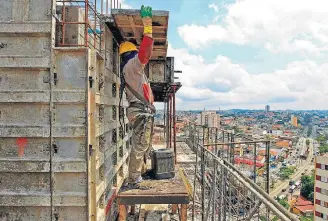  ?? CLAYTON DE SOUZA/ESTADÃO-1/12/2010 ?? Tempos austeros. Construtor­a Gafisa reduziu lançamento­s para reduzir endividame­nto