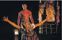  ?? / STEPHEN THOMAS ?? Thenjiwe Soxokoshe and Sunnyboy Motau perform a Dance Umbrella commission­ed piece ‘I am Not’.