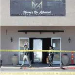  ?? CHITOSE SUZUKI/LAS VEGAS REVIEW-JOURNAL VIA AP ?? Las Vegas police investigat­e at Manny’s Glow Ultra Lounge & Restaurant on Saturday.