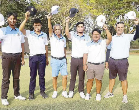  ?? ?? Manila Southwoods captain Thirdy Escaño, third from left, and the members of the team celebrate their victory in the 75th PAL Men’s Regular Championsh­ip at Pueblo de Oro in Cagayan de Oro.