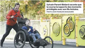  ?? PHOTO JEAN-FRANÇOIS DESGAGNÉS ?? Sylvain Parent-Bédard raconte que la course lui apporte des moments privilégié­s avec son fils Antoine.