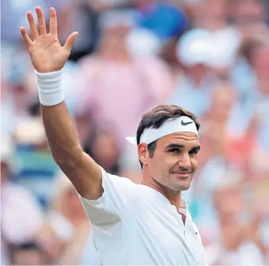  ?? Dpa ?? Federer, el único que le disputa a Murray la admiración del espectador inglés