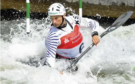  ?? Foto: Fred Schöllhorn ?? Alexander Grimm und die Augsburger Kanuten fahren in Slowenien um EM Titel. Der Wettbewerb ist der erste Höhepunkt nach Olympia.