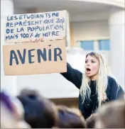  ?? (Photo Clément Tiberghien) ?? Les jeunes représente­nt l’avenir et le font savoir.