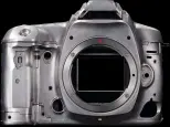  ??  ?? The 5D Mk IV is 50g lighter than the Mk III, as Canon switches from a stainless steel to aluminium body