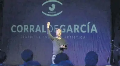  ?? EL CORRAL DE GARCÍA ?? El dramaturgo Jesús Arbués, director de El Corral de García y de la compañía aragonesa Produccion­es Viridiana.