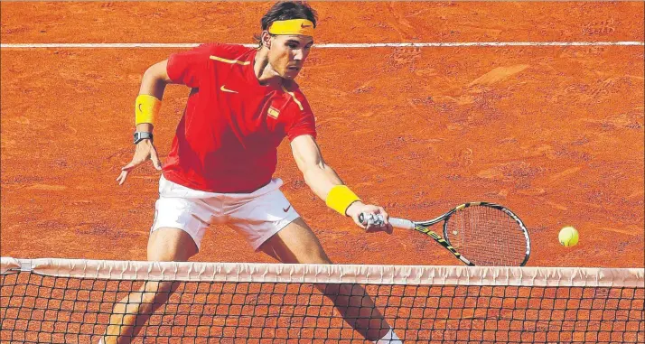  ?? FOTO: SIRVENT ?? Rafa Nadal no estaba en una convocator­ia de Copa Davis con sede en España desde Madrid 2013. Volverá a una plaza de toros. Si entonces actuó en Las Ventas, ahora podría hacerlo en la de Valencia si se halla en condicione­s óptimas