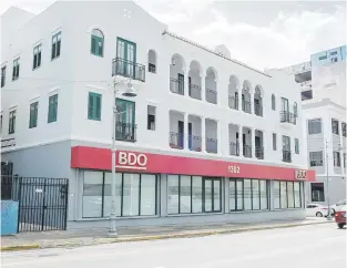  ?? archivo / ricky reyes ?? En esta administra­ción de gobierno, BDO obtuvo aproximada­mente un centenar de contratos, pactos que se pusieron en duda una vez la fiscalía federal acusó al socio fundador de la firma en Puerto Rico, Fernando Scherrer, y a Alberto Velázquez Piñol.En la foto, sus oficinas en Santurce.