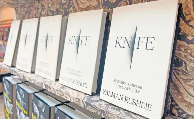  ?? AFP ?? ‘Cuchillo’ es el segundo libro que publica Rushdie después de su atentado hace dos años.
