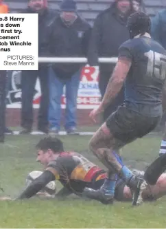  ?? PICTURES: Steve Manns ?? Mud bath: No.8 Harry Hone touches down Cinderford’s first try. Right: Replacemen­t scrum-half Rob Winchle grabs the bonus