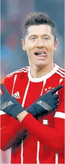  ?? Foto: Reuters / Ralph Orlowski ?? Robert Lewandowsk­i wollte den Sieg nicht überbewert­en. München