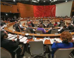  ??  ?? Ce jeudi matin, ils seront désormais 100 membres à siéger dans l’hémicycle.