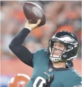  ?? - AP ?? Le quart Nick Foles pourrait porter un nouvel uniforme l’an prochain.