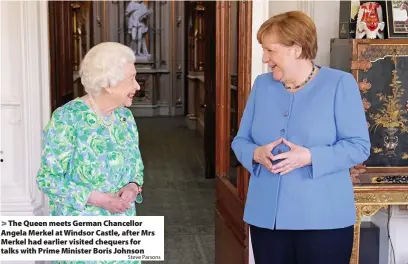  ?? Steve Parsons ?? > The Queen meets German Chancellor Angela Merkel at Windsor Castle, after Mrs Merkel had earlier visited chequers for talks with Prime Minister Boris Johnson