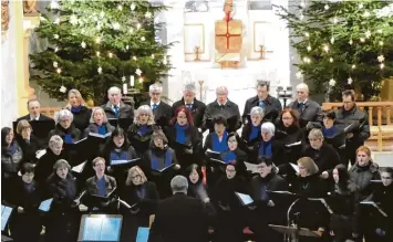  ?? Foto: Michaela Krämer ?? Viele Kompliment­e gab es für das Konzert der Chorgemein­schaft Zusmarshau­sen in der Pfarrkirch­e.