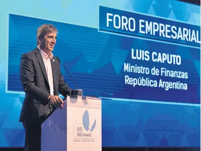  ?? Ministerio de finanzas ?? Caputo, ayer, al hablar en el encuentro