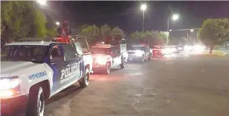  ??  ?? Un convoy de la Policía Estatal de Guanajuato llegó a Irapuato durante la madrugada de ayer.