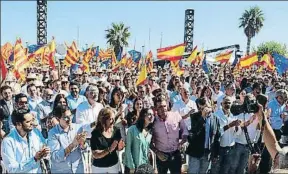  ?? JÚLIA PÉREZ / ACN ?? Inés Arrimadas y Albert Rivera, ayer en el acto de Cs en Barcelona