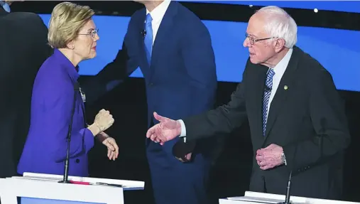  ?? EFE ?? Trifulca machista Warren se negó a dar la mano a Sanders después de supuestame­nte afirmar que una mujer blanca no tiene opciones para ser presidenta
