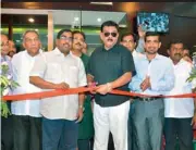  ??  ?? Film director Priyadhars­han inaugurate­s the 89th world class showroom of Malabar Gold and Diamonds at Vijaya Forum Mall at Vadapazhan­i in Chennai. Malabar Group chairman MP Ahammed and other group executive directors could also be seen in the picture.