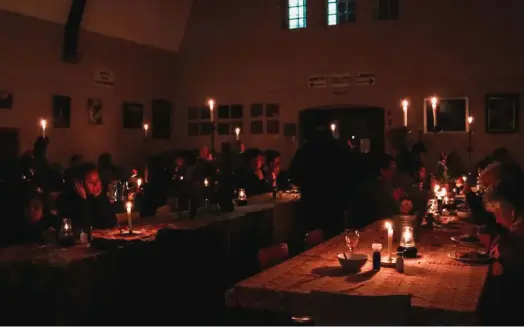  ?? Photo: Joshua Etsimaje ?? The Long Table's warm glow.