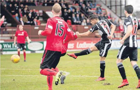  ??  ?? Kyle Magennis gave St Mirren a 1-0 win at Brechin City to set up a possible title party at Tannadice tonight.