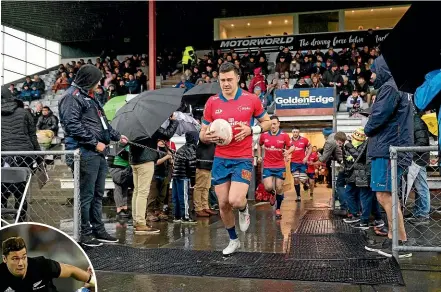  ?? GETTY IMAGES ?? Tasman captain David Havili leads his team onto Lansdowne Park in Blenheim ahead of their opening Mitre 10 Cup game of the season against Wellington and, inset, Havili in action for the All Blacks against Argentina in 2017.