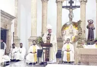  ?? ?? ▮
El obispo Hilario González, ofició la misa crismal por segundo año consecutiv­o en Monclova.