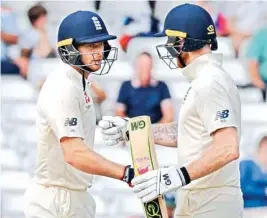  ?? AP/PTI ?? Ben Stokes (right) congratula­tes Jos Buttler at Trent Bridge on Tuesday