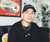  ??  ?? CREADOR. Está detrás de temas como Callaíta de Bad Bunny y China de Anuel AA, Daddy Yankee y Karol G.
Archivo