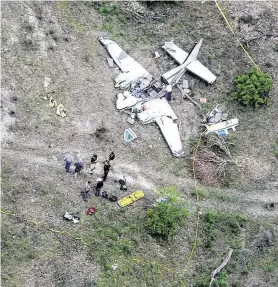  ?? William Luther / Staff photograph­er ?? Pilot Jeffrey Carl Weiss and his five passengers died when the twin-engine Beechcraft crashed April 22 near Kerrville Municipal Airport.