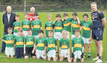  ?? ?? The U11 team following their recent match v Mayfield, played in Castlelyon­s - a first outing for the jerseys.