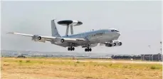  ?? FOTO: DPA ?? Vom Stützpunkt in Konya starten die Awacs-Aufklärung­sflugzeuge der Nato zu Einsätzen gegen die Terrormili­z IS.