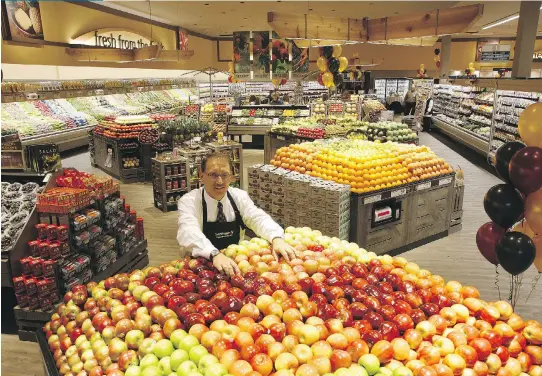  ?? LARRY WONG ?? Safeway stores opened, full of promise, after the takeover of the western grocery chain by Sobeys Inc. But things soon went downhill as loyal Safeway customers began to complain of advertised items not being on the shelves and the loss of many of the...