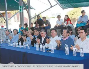  ??  ?? DIRECTORES Y DOCENTES DE LAS DIFERENTES INSTITUCIO­NES PARTICIPAN­TES.