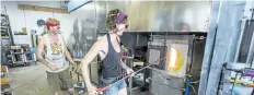  ?? BOB TYMCZYSZYN/STANDARD STAFF ?? Claire Anderson and Steven Woodruff are shown at Studio Vine Glass, which they have started up in Niagara Falls.