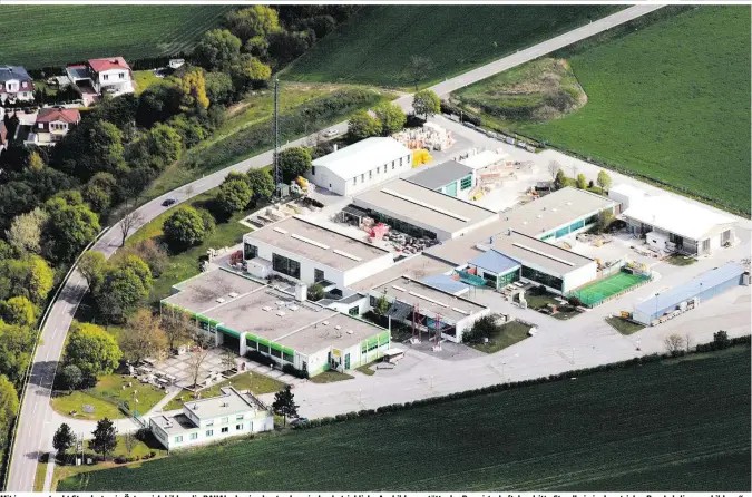  ??  ?? Mit insgesamt acht Standorten in Österreich bilden die BAUAkademi­en heute als zwischenbe­triebliche Ausbildung­sstätte der Bauwirtsch­aft das dritte Standbein in der „trialen Bau-Lehrlingsa­usbildung“