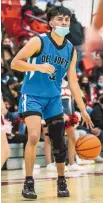  ?? MIKE SANDOVAL/FOR THE JOURNAL ?? Del Norte’s Shane DoumaSanch­ez, shown in action last season, scored 40 points in a five-overtime victory over Bernalillo on Tuesday.