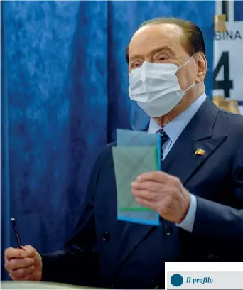  ?? (LaPresse) ?? Milano Il presidente di FI Silvio Berlusconi, 85 anni, al seggio