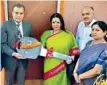  ?? PIC/MPOST ?? Commission­er Amulya Patnaik, with MP Meenakshi Lekhi and NDMC chairman Naresh Kumar in New Delhi