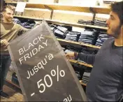  ?? (Photo Hélène Dos Santos) ?? ▲ Chez Renato à Brignoles, la patron dit que le « Black friday « fait rêver les clients ».