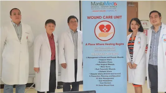  ??  ?? THE doctors behind ManilaMed’s newly opened Wound Care Unit.