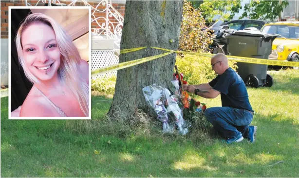  ?? PHOTOS AXEL MARCHAND-LAMOTHE ET COURTOISIE ?? Éric Racine, le père de Kim Racine (en mortaise), est venu de Halifax, en Nouvelle-Écosse, pour déposer une gerbe de fleurs hier devant la résidence de Saint-Isidore, en Montérégie, où sa fille aurait été tuée dimanche dernier par Eugène Morin, son...