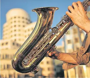  ??  ?? Jazz und Swing sind ohne das Instrument undenkbar: Das Saxophon kommt auch bei der 25. schauinsla­ndreisen Jazz Rally keineswegs zu kurz.