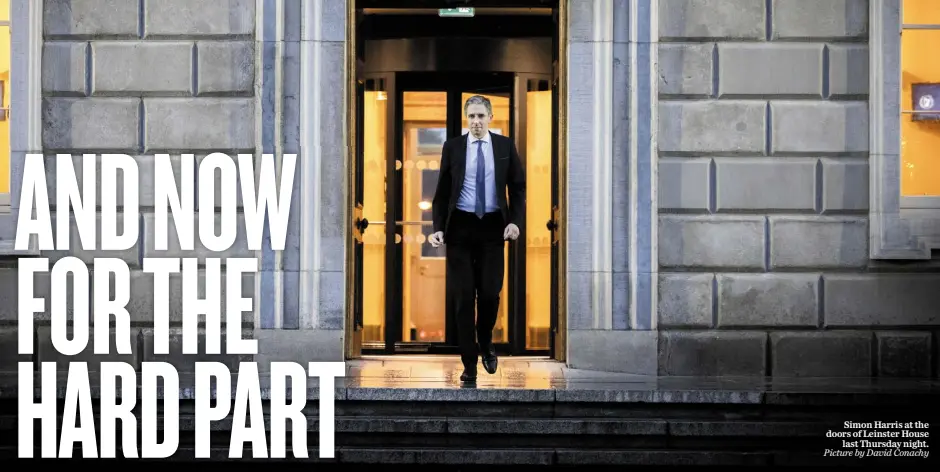  ?? Picture by David Conachy ?? Simon Harris at the doors of Leinster House last Thursday night.